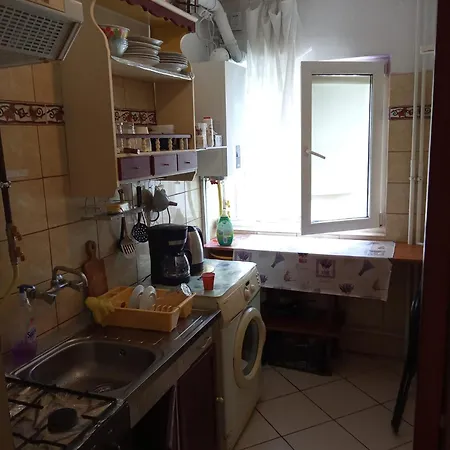 Ciresica Budget 2br La Intrare Mamaia Cu Ac Gratuit 公寓
